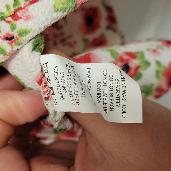 Flowery blouse - Picture 8 of 8